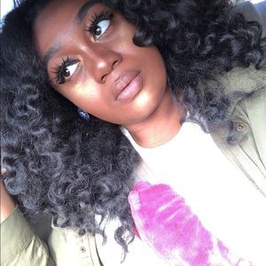 Meet your Posher, Angelica